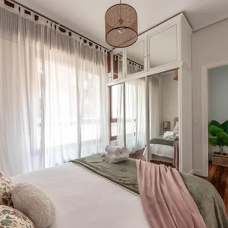 Lovely And Calm - Good Location In The Center Of Appartamento Bilbao
