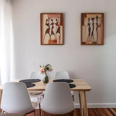 Lovely And Calm - Good Location In The Center Of Apartment *